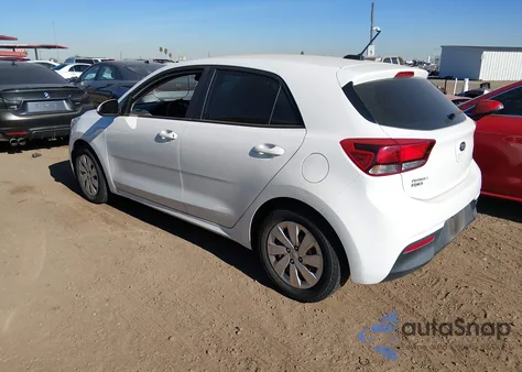 2018 Kia Rio S из США, поврежденный, VIN 3KPA25AB3JE047799